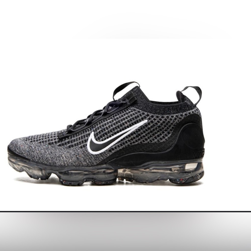 Nike Black and Gray VaporMax Size 6.5